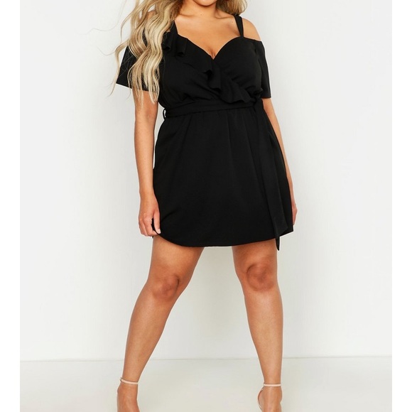 Boohoo Plus Dresses & Skirts - NWT BOOHOO BLACK WRAP MINI DRESS